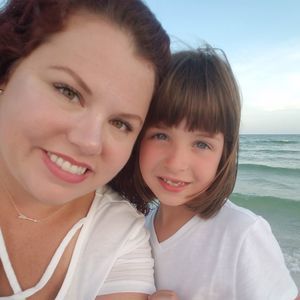 Meet your Posher, Leslie